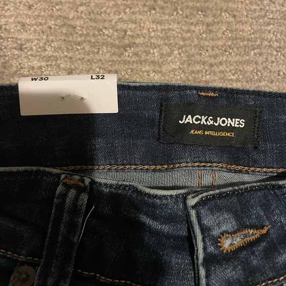 Brand new not worn denim Jack and Jones jeans - Picture 3 of 5